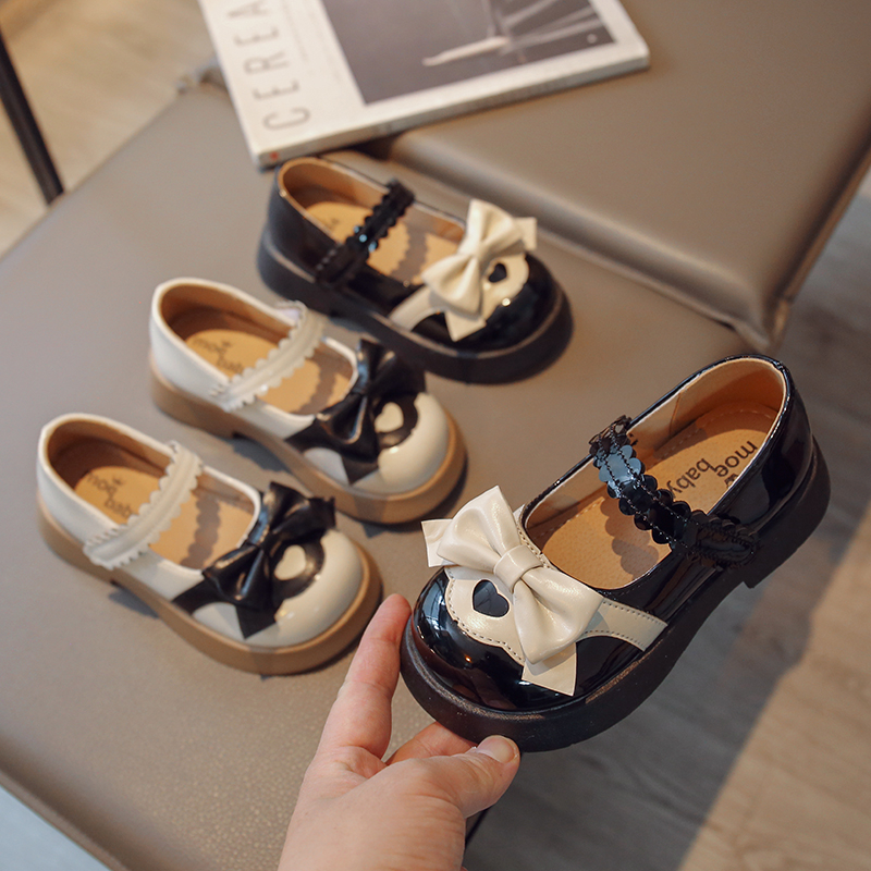 2023Mùa xuân New Girl Princess Shoe Phiên bản Hàn Quốc Bowknot Giày da nhỏ cho trẻ em Breathable Casual Shoe Single Shoe Giày da cho trẻ em gái Giày da mềm mại Phong cách phương Tây Cô bé thời trang Baby Bean Shoe