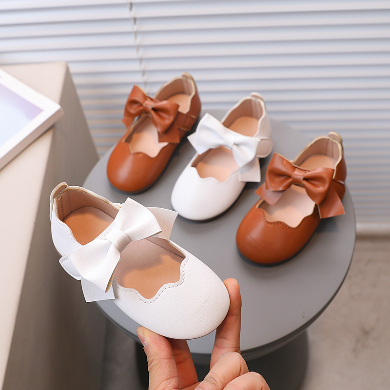 Children's square mouth small leather shoes, girls' fashionable bow tie flat shoes, little girls' solid color princess shoes, soft soled dance shoes, girls' cute single shoes