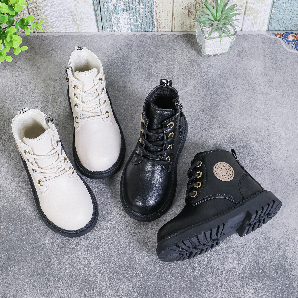 Spring and autumn children's small leather shoes with British style side zippers, boys with big toe leather shoes, girls with black and white solid color soft sole single boots, winter Martin boots, one piece for cross-border supply, princess boots, year-round supply